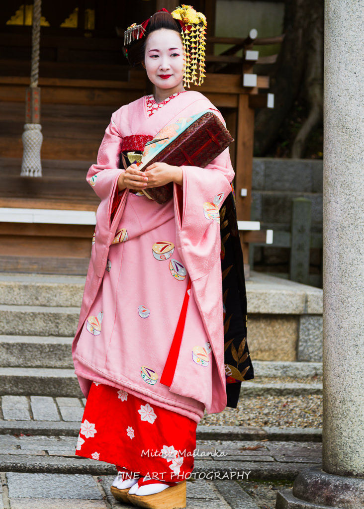 KYOTO - NOV 20, 2014: Young beautiful Japanese women called Maik