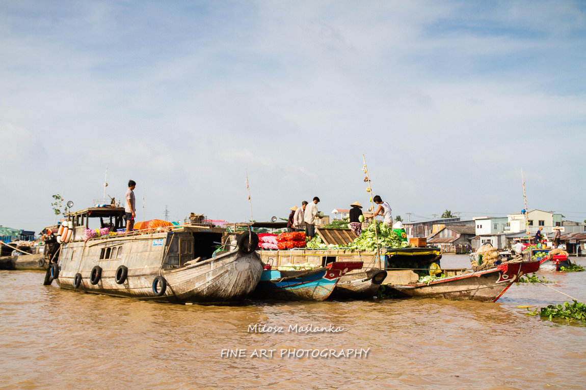 Floating market