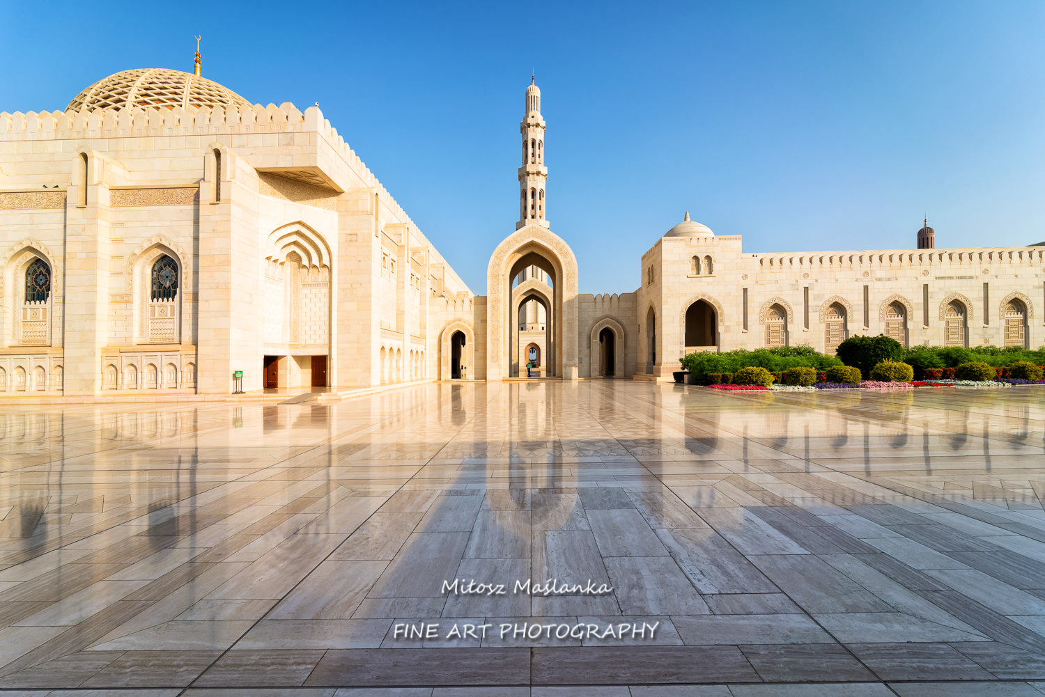 Sultan Qaboos Grand Mosque. Grand mosque In Muscat. The Muscat m